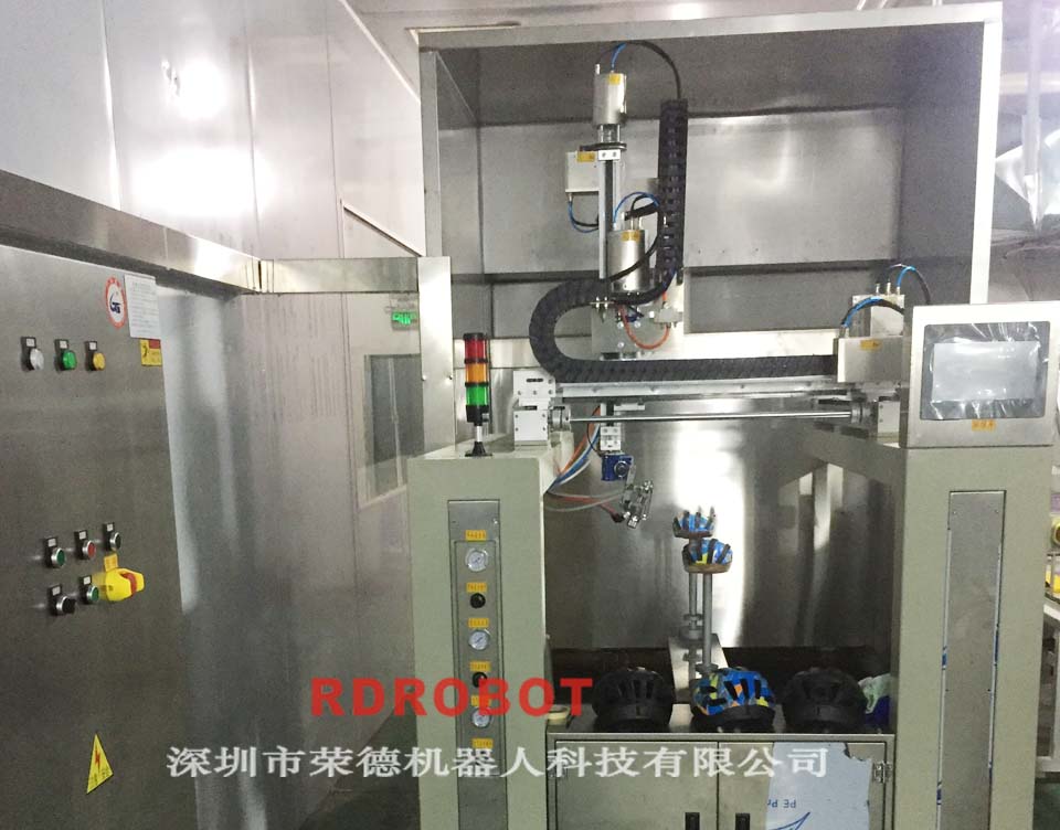 运动头盔自动喷漆台